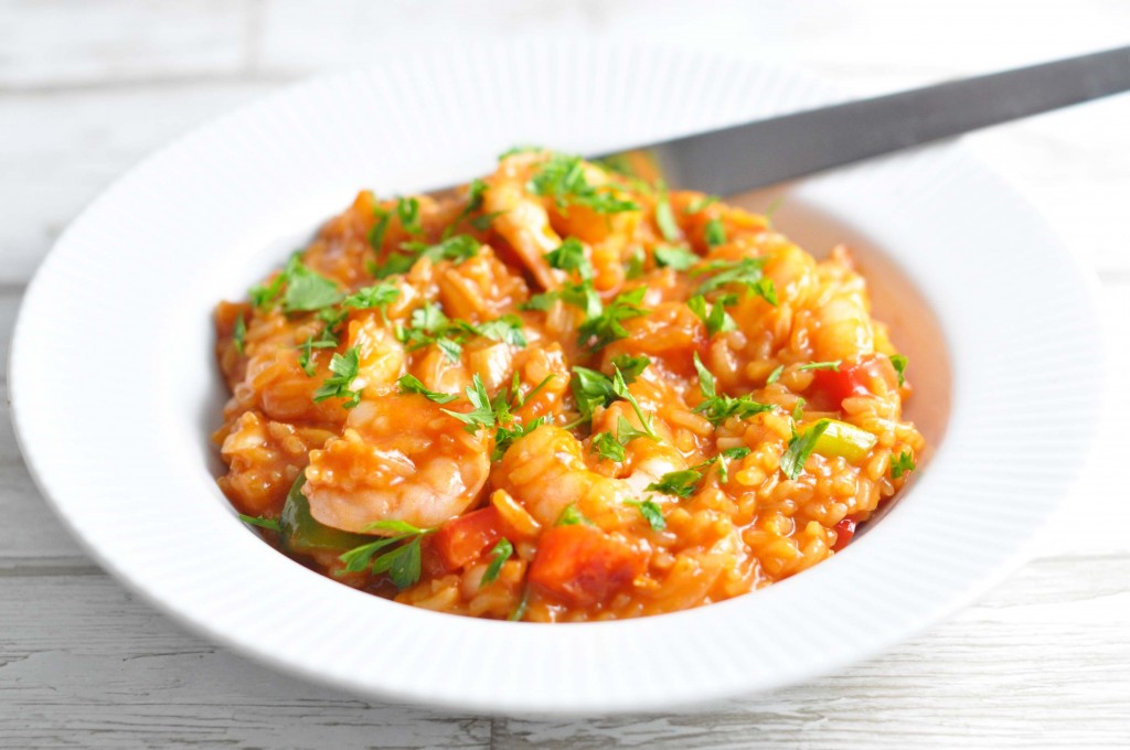 Jambalaya with prawns, tomato and bell peppers Mambeno.co.uk