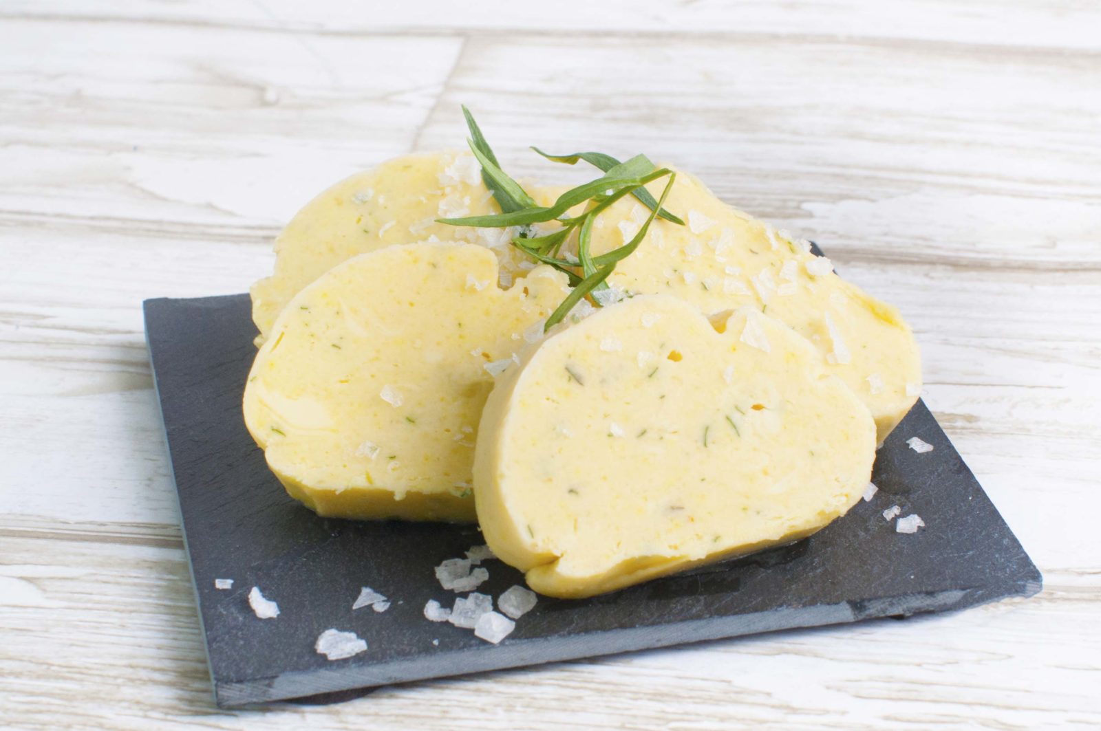 Bearnaise butter perfect for juicy steaks and the summer grill favourites