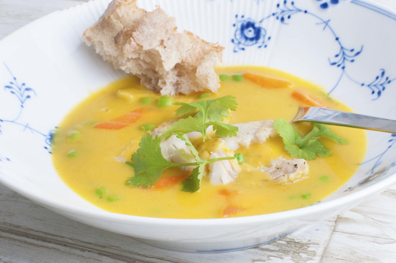 Curry soup with fish, apples and lots of veg - great for kids