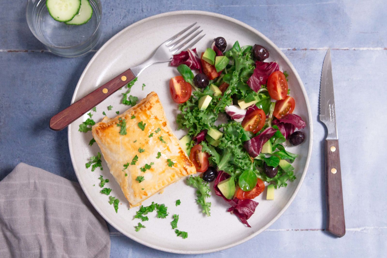 Ham filo parcels with cream cheese and an easy salad