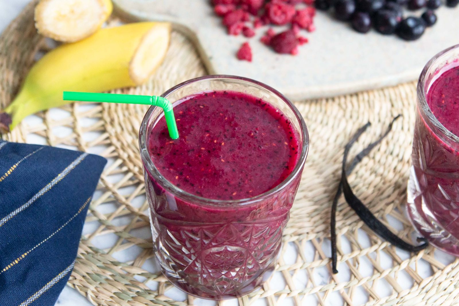 blueberry and raspberry smoothie with apple juice recipe