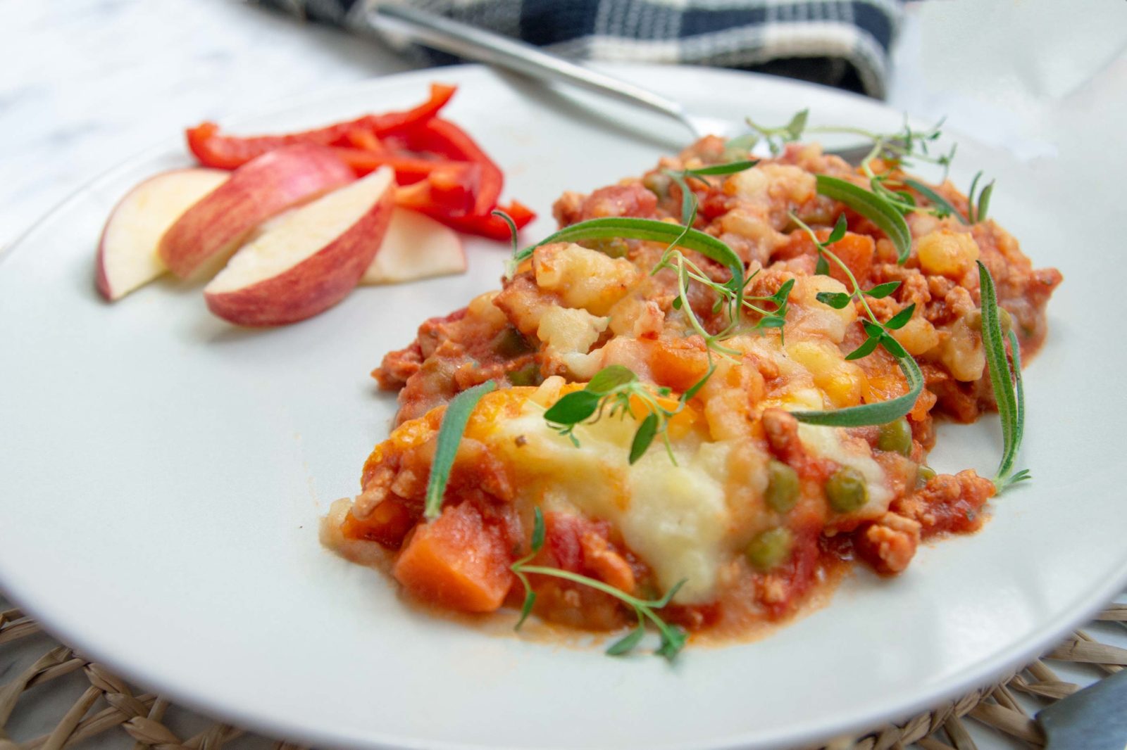 Shepherds pie with chicken, day two - with snack veg and baguette
