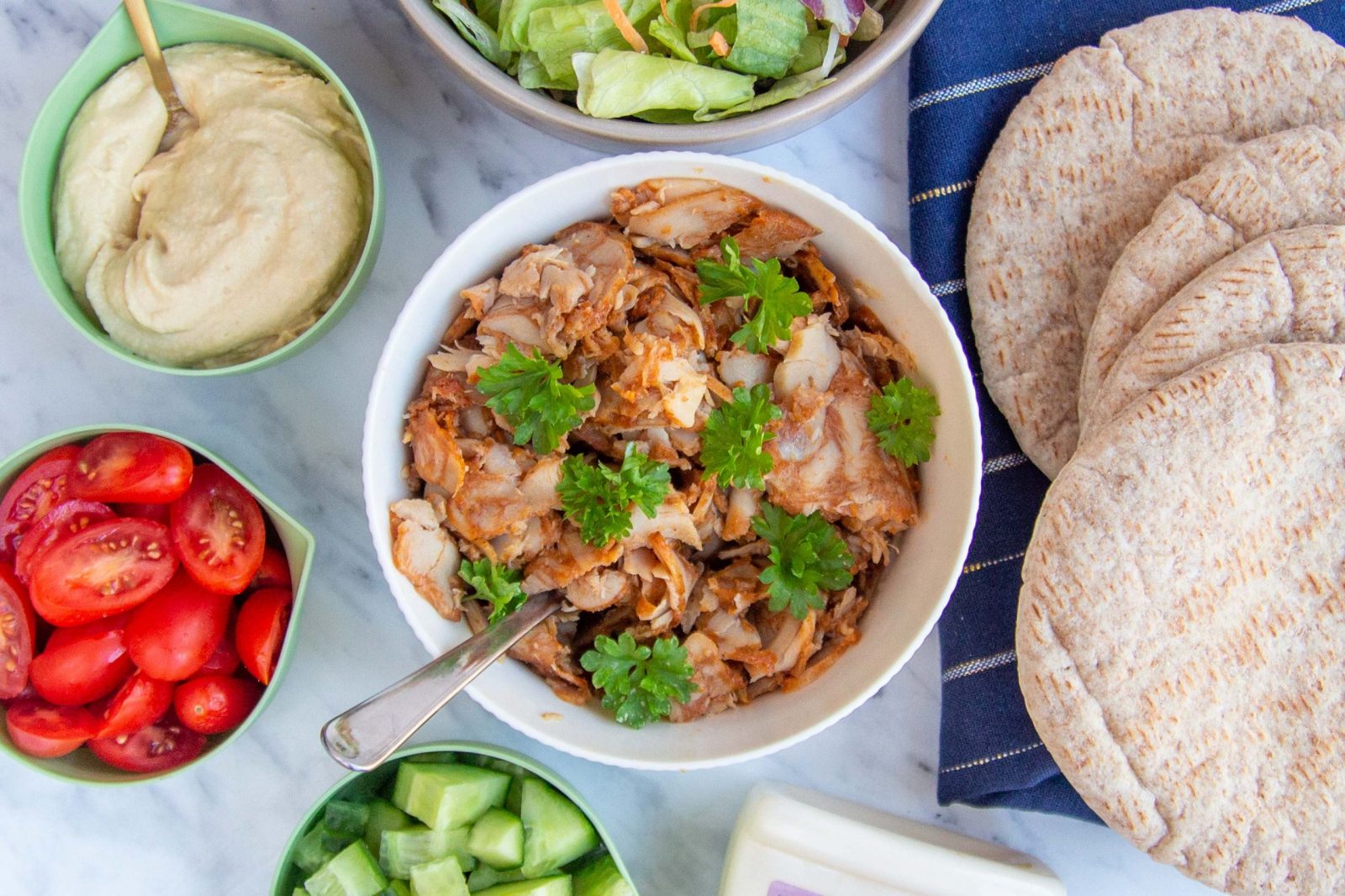 15 minute chicken kebab pita with hummus and veg